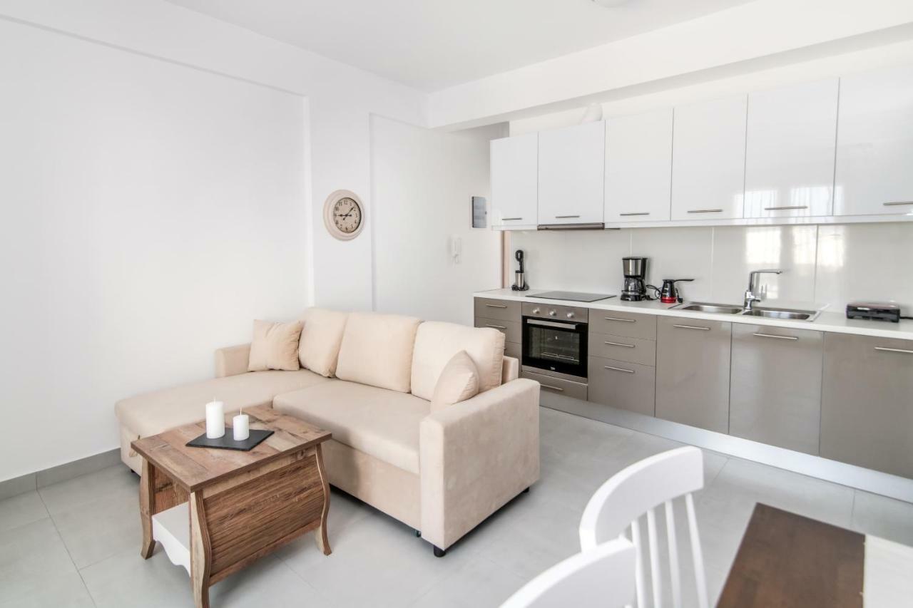 Lux 'N Comfort Apartments Tínos 외부 사진