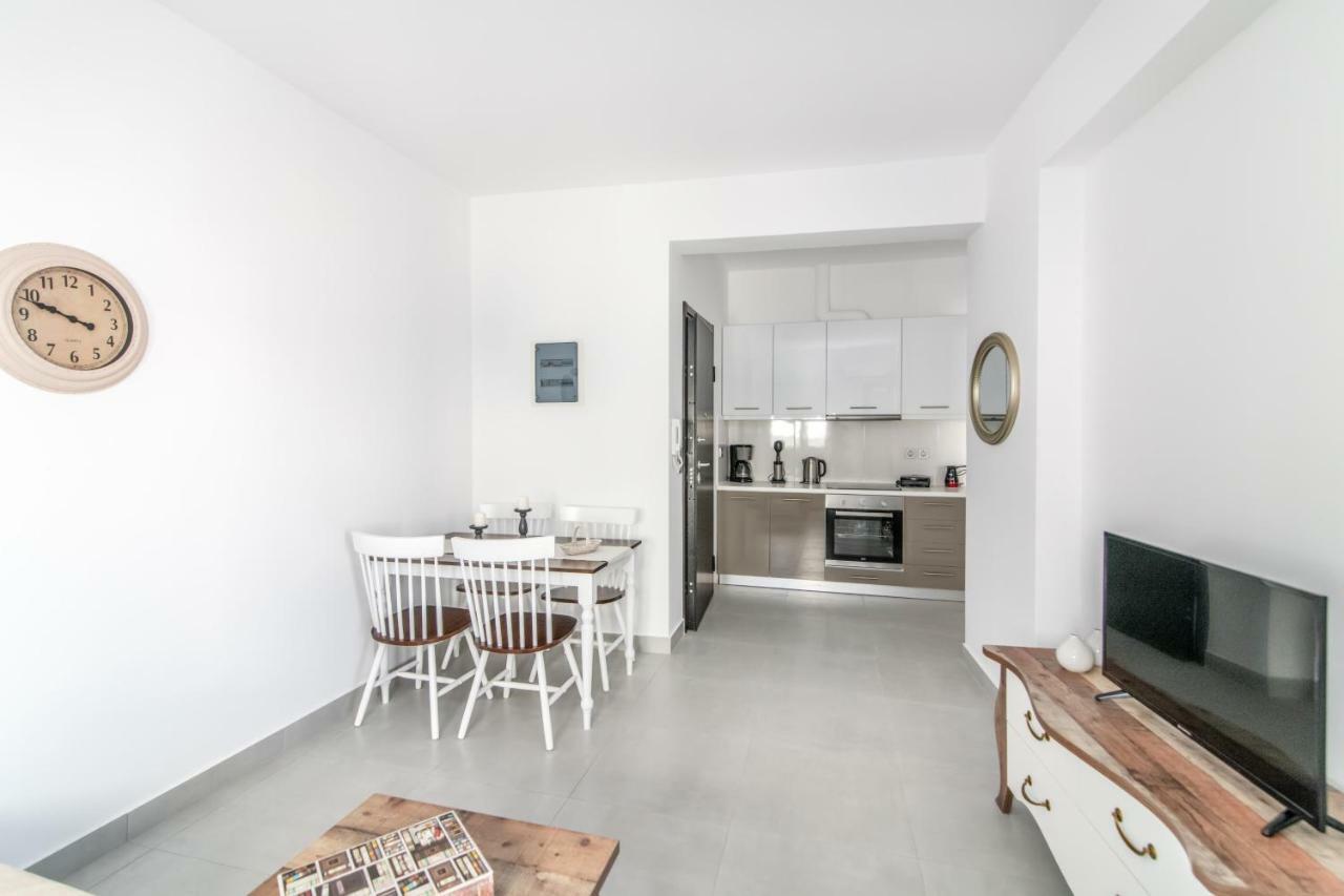 Lux 'N Comfort Apartments Tínos 외부 사진